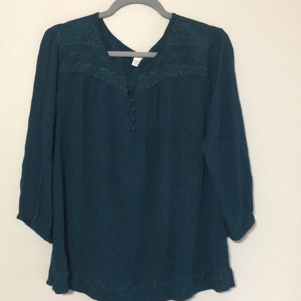 3/4 sleeve, super light & flowy top